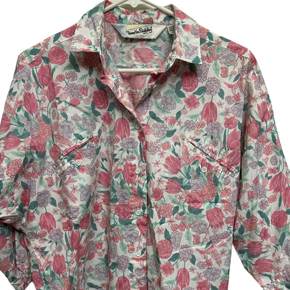Vintage Tops - Vintage Diane Von Furstenberg Floral Button Down